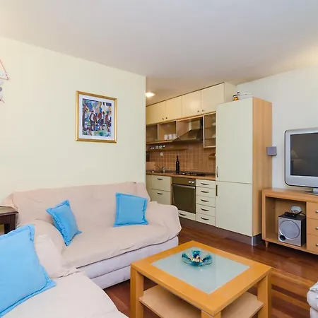 Apartman Adriatica Апартаменты